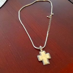 01 necklace silver with cross pendant